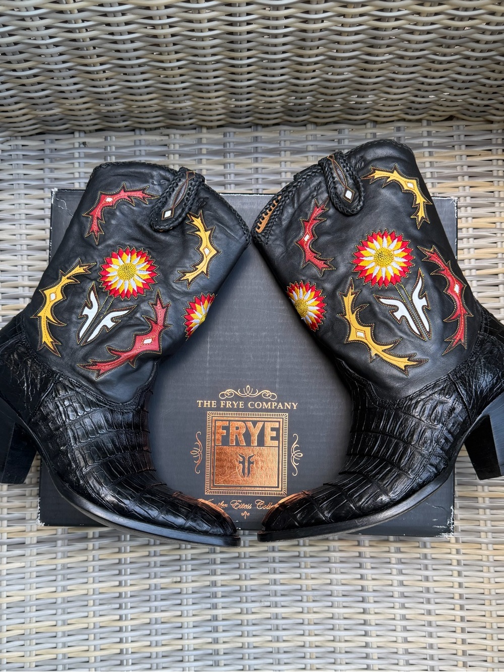 Frye x Jennifer Estes Alligator Cowboy Boots 10 B Western Rodeo Cowgirl - Picture 3 of 15